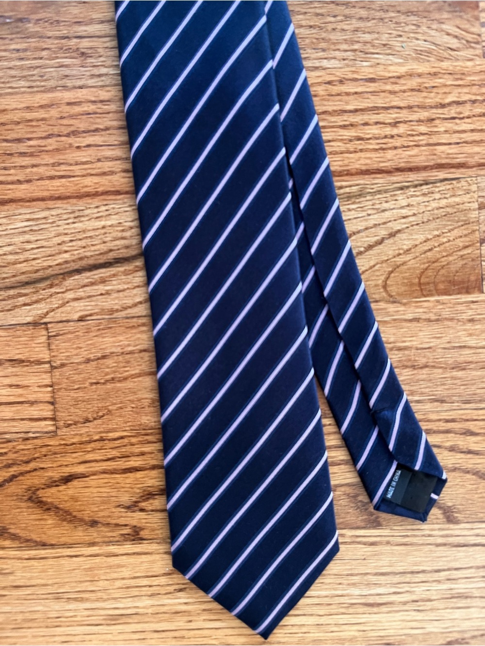 Navy Blue Diagonal Stripe Silk Tie - Unknown Brand